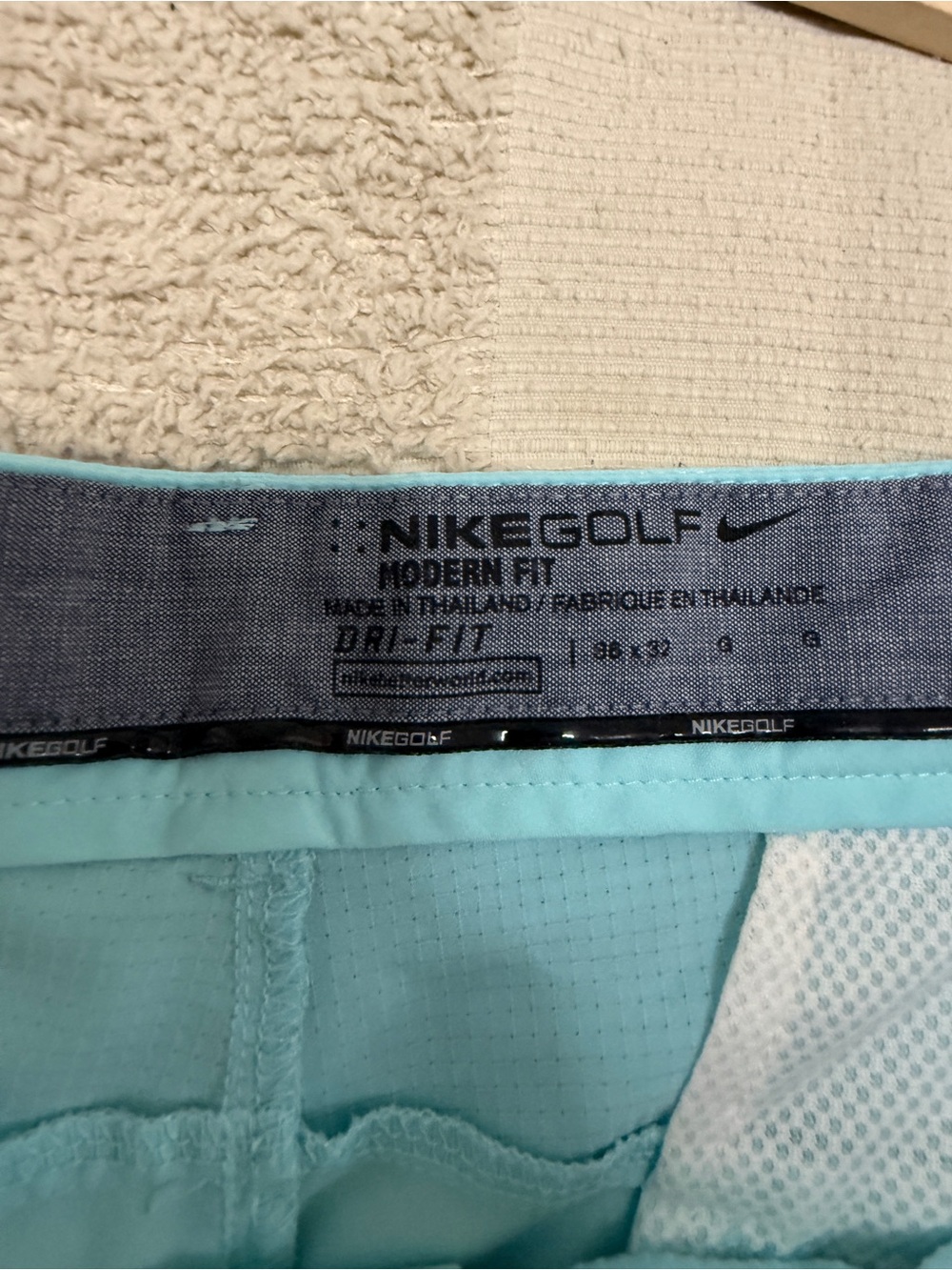 Nike Golf Super Light Modern Fit Dri-Fit size 36X32 - Picture 4 of 5